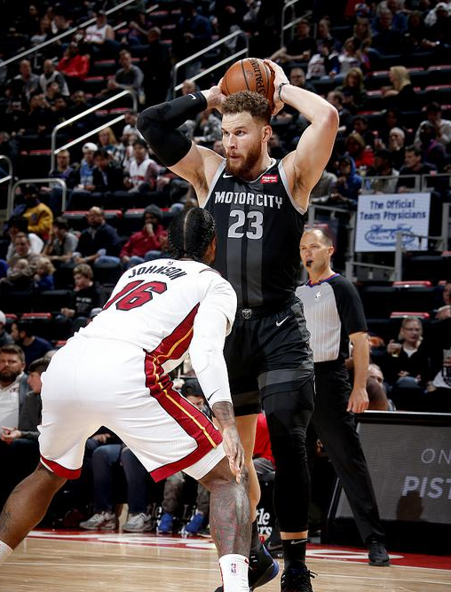 星空体育下载-莱比锡训练开放日，今晨防线松动引欢呼，全明星赛在即，赛季目标并未改变(pes21evo大补)